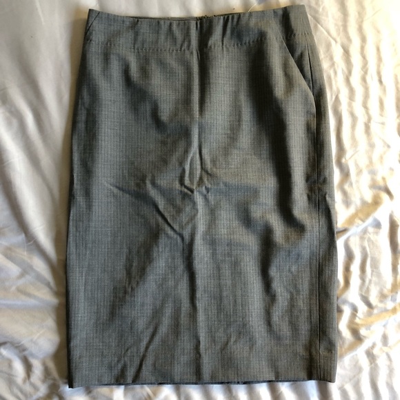 Banana Republic Pencil Skirt - Picture 1 of 4